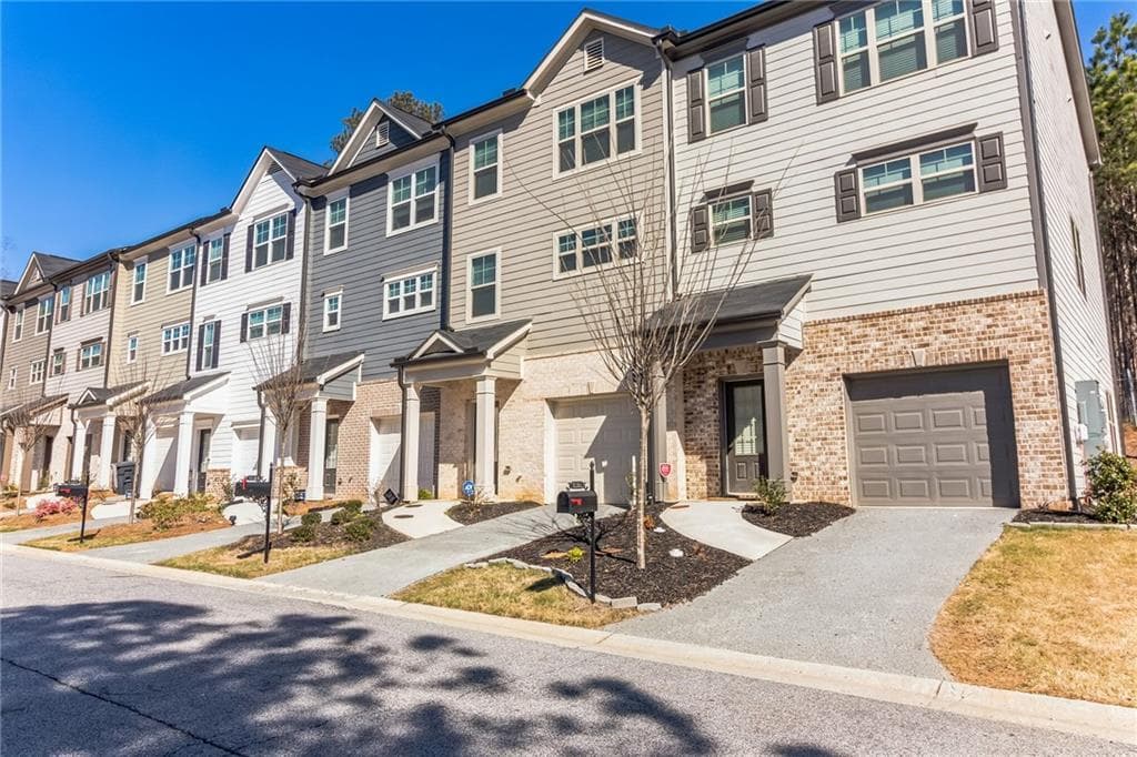 4 bedroom, 4 bathroom, 1,600 sq ft townhouse for rent at 3123 Meadowstone Lane, Atlanta, GA 30331 for $2,800 a month — photo 2