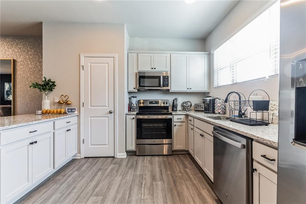 4 bedroom, 4 bathroom, 1,600 sq ft townhouse for rent at 3123 Meadowstone Lane, Atlanta, GA 30331 for $2,800 a month — photo 7