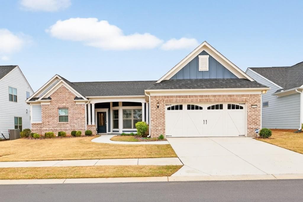 5734 Miravista Way, Hoschton, GA 30548 — most recent listing photo