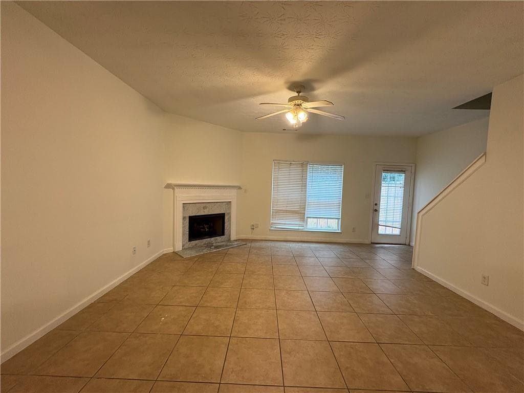 3 bedroom, 3 bathroom townhouse for rent at 2485 Emma Way, Lawrenceville, GA 30044 for $2,000 a month — photo 7