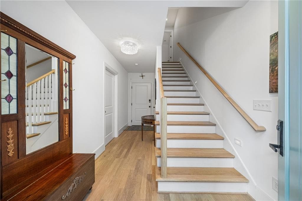 3 bedroom, 4 bathroom, 2,000 sq ft townhouse for sale at 12 Bass Street, Atlanta, GA 30315 — photo 5