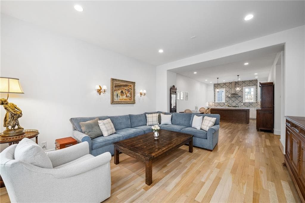 3 bedroom, 4 bathroom, 2,000 sq ft townhouse for sale at 12 Bass Street, Atlanta, GA 30315 — photo 2