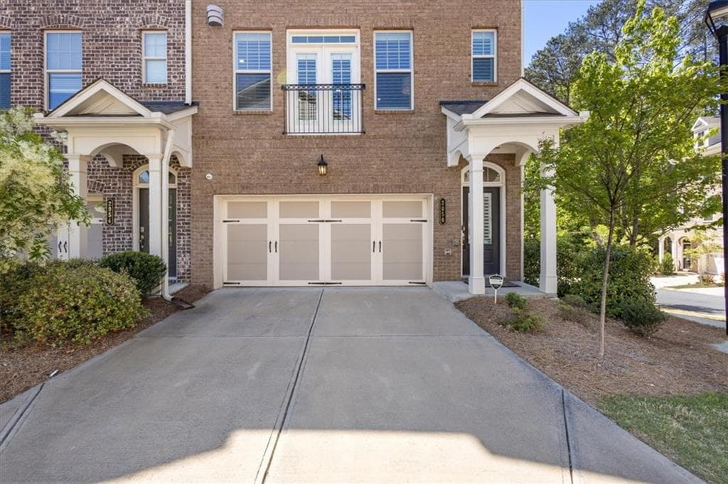 4 bedroom, 4 bathroom, 2,407 sq ft townhouse for sale at 2056 Violet Lane, Brookhaven, GA 30319 — photo 3