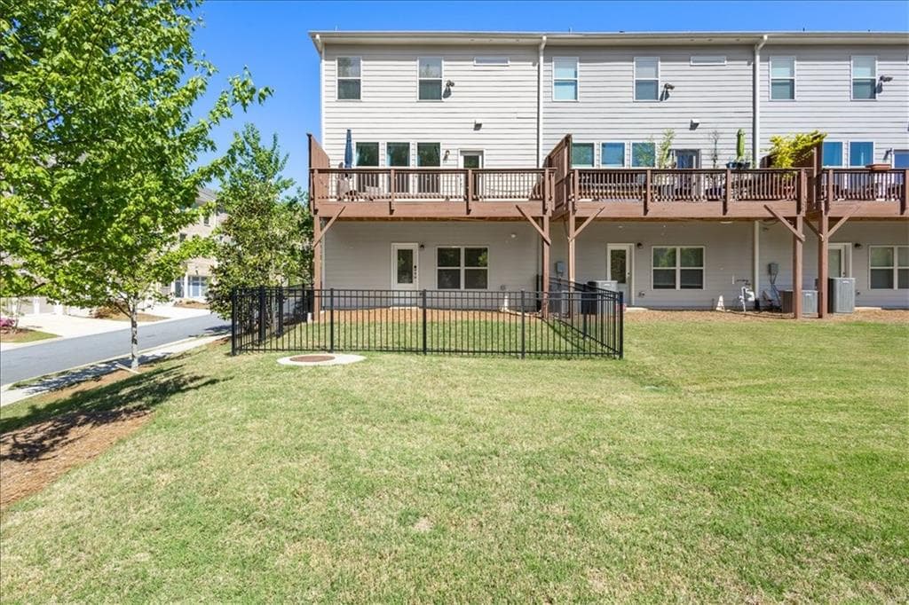 4 bedroom, 4 bathroom, 2,407 sq ft townhouse for sale at 2056 Violet Lane, Brookhaven, GA 30319 — photo 5
