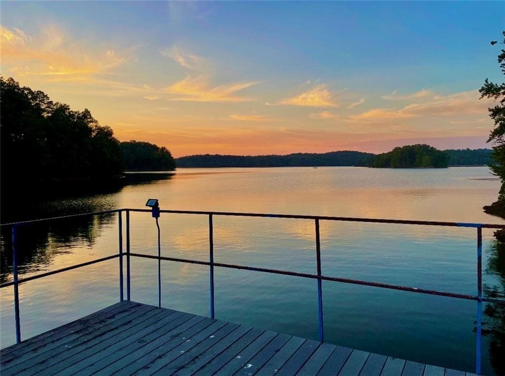 6 bedroom, 5 bathroom, 6,010 sq ft single family residence for sale at 3143 Winding Lake Drive, Gainesville, GA 30504 — photo 5