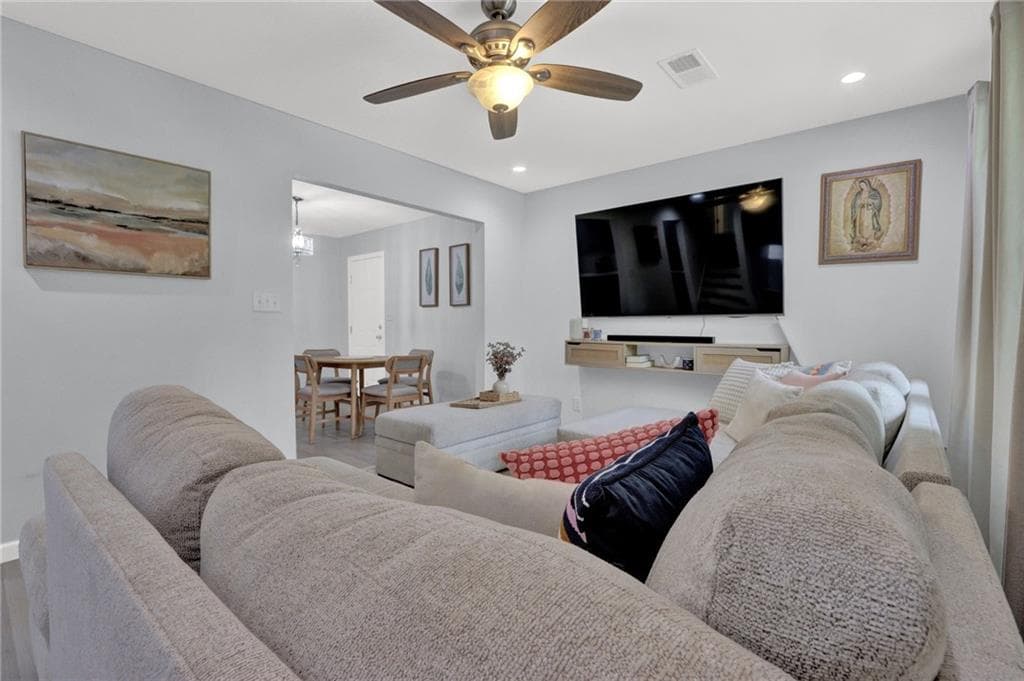 3 bedroom, 3 bathroom, 1,630 sq ft single family residence for sale at 447 Warren Road, Lawrenceville, GA 30044 — photo 6