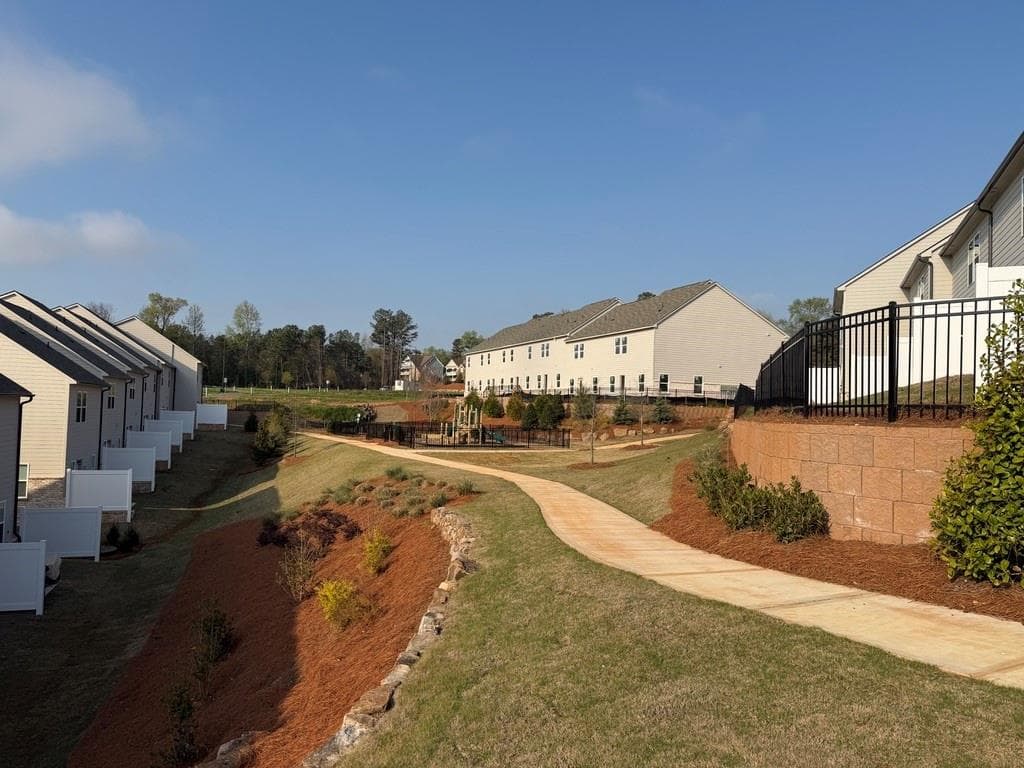 3 bedroom, 3 bathroom, 1,800 sq ft townhouse for rent at 6715 Armonia Drive, Mableton, GA 30126 for $2,450 a month — photo 3