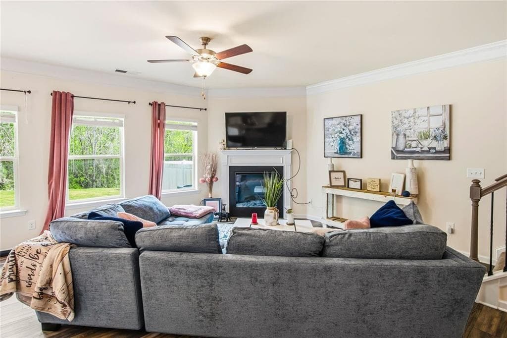 3 bedroom, 3 bathroom, 2,372 sq ft townhouse for sale at 521 Crescent Woode Way, Dallas, GA 30157 — photo 5