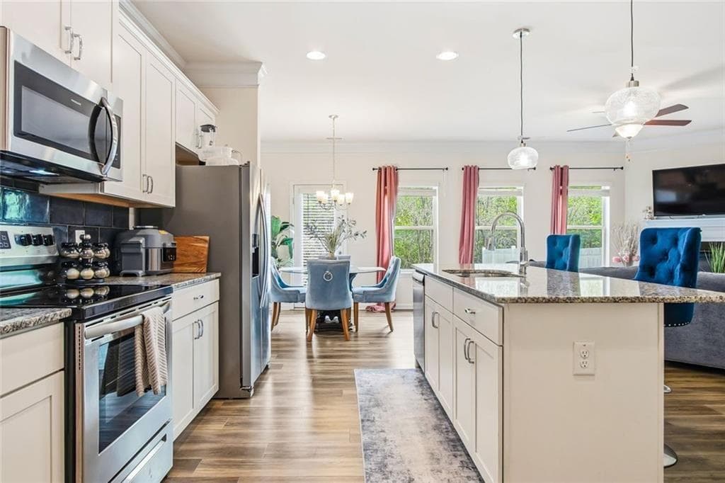 3 bedroom, 3 bathroom, 2,372 sq ft townhouse for sale at 521 Crescent Woode Way, Dallas, GA 30157 — photo 9
