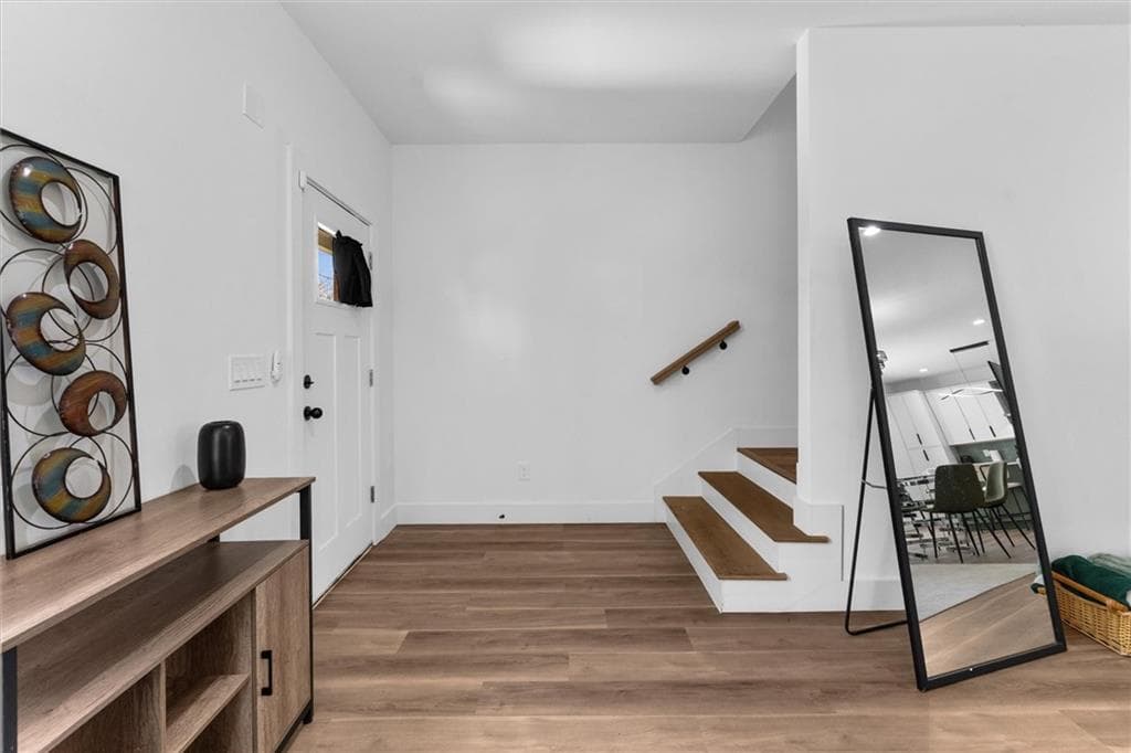 8 bedroom, 7 bathroom, 4,770 sq ft single family residence for sale at 598 Formwalt Street, Atlanta, GA 30312 — photo 6