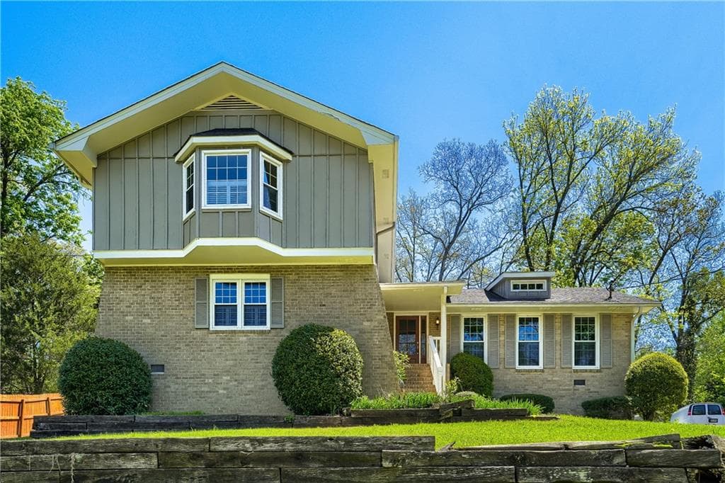 4 bedroom, 3 bathroom, 2,857 sq ft single family residence sold at 2657 Langland Court, Atlanta, GA 30345