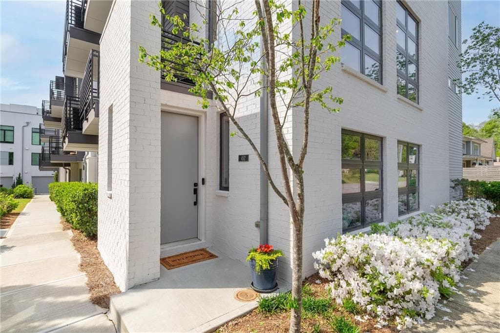 452 Plateau Place, Atlanta, GA 30309 — most recent listing photo
