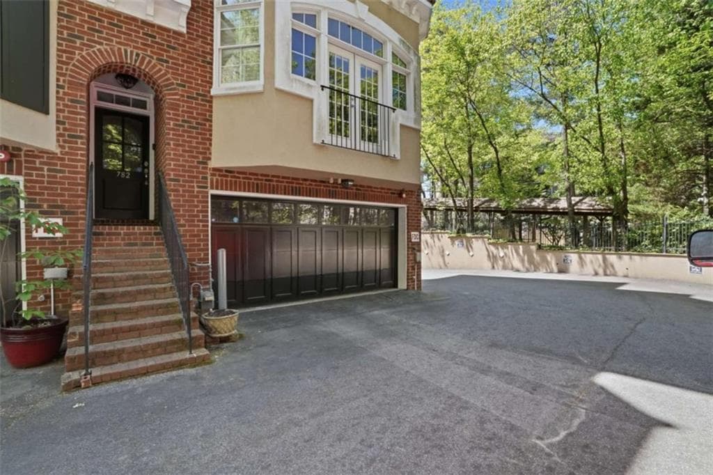 2 bedroom, 3 bathroom, 1,860 sq ft townhouse sold at 782 Clifton Heights Lane, Atlanta, GA 30329