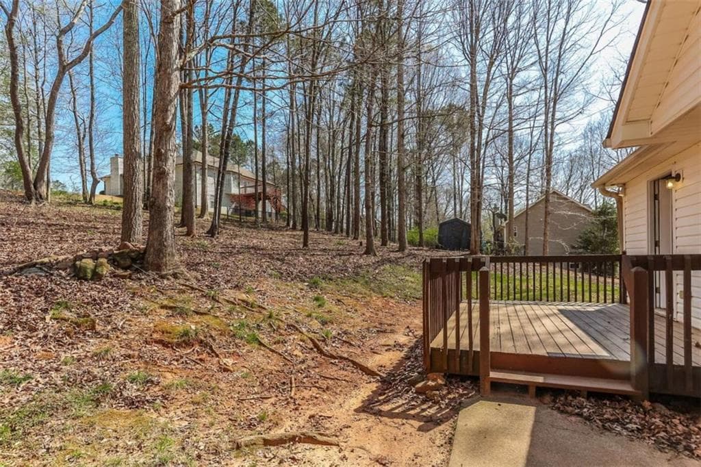 4 bedroom, 4 bathroom, 2,128 sq ft single family residence for sale at 213 Lost Lake Way, Villa Rica, GA 30180 — photo 2
