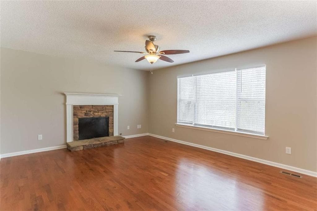 4 bedroom, 4 bathroom, 2,128 sq ft single family residence for sale at 213 Lost Lake Way, Villa Rica, GA 30180 — photo 7