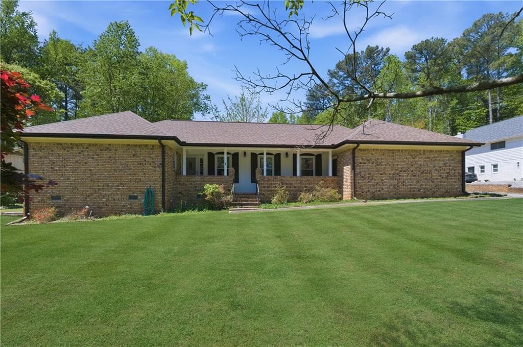 3 bedroom, 3 bathroom, 1,860 sq ft single family residence under contract at 751 Oakley Drive, Marietta, GA 30064
