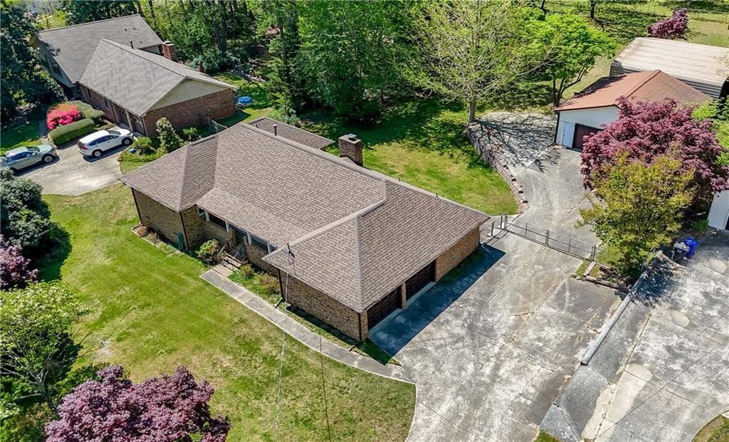 3 bedroom, 3 bathroom, 1,860 sq ft single family residence under contract at 751 Oakley Drive, Marietta, GA 30064 — photo 3
