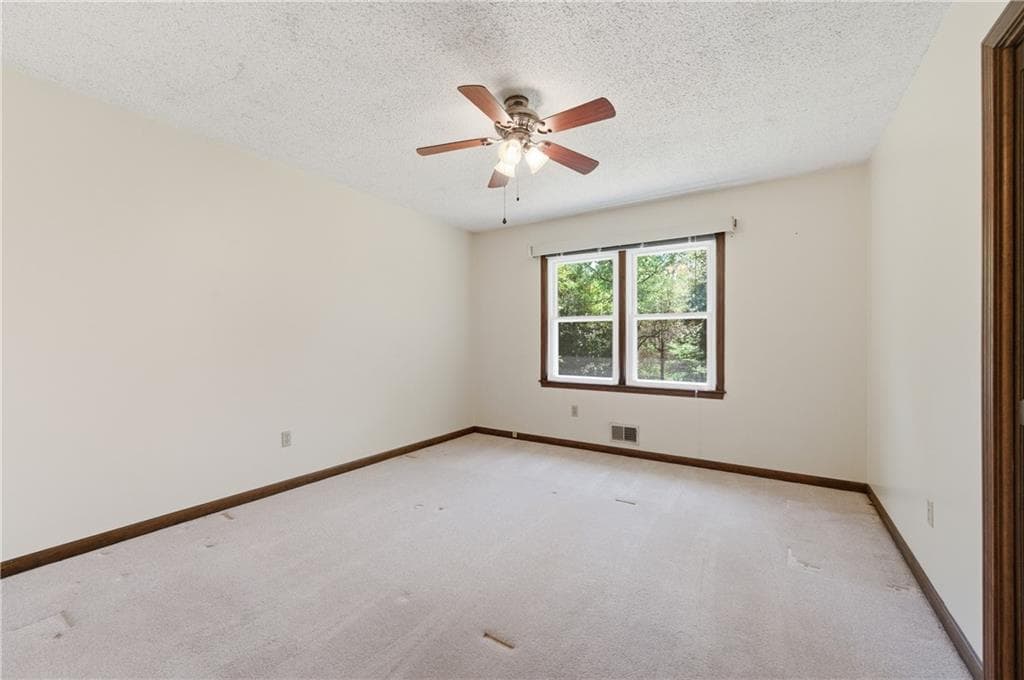 3 bedroom, 3 bathroom, 1,860 sq ft single family residence under contract at 751 Oakley Drive, Marietta, GA 30064 — photo 10