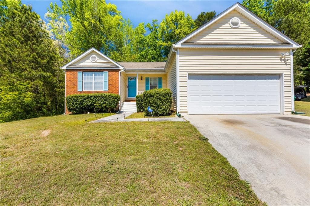 4 bedroom, 2 bathroom, 1,808 sq ft single family residence sold at 1402 Bridgewater Branch, Stone Mountain, GA 30088