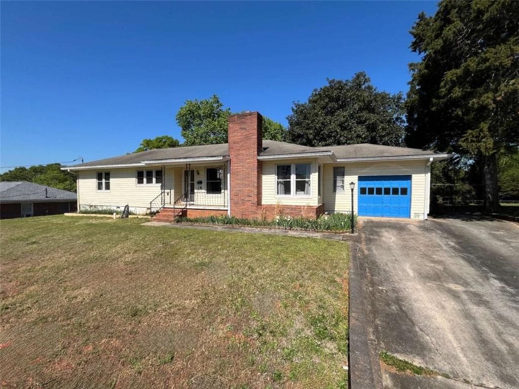 3 bedroom, 2 bathroom, 1,358 sq ft single family residence sold at 7 Hillcrest Avenue, Rome, GA 30161