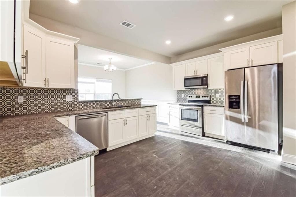 3 bedroom, 3 bathroom, 2,508 sq ft single family residence for sale at 5897 Meadowview Road, Rex, GA 30273 — photo 10