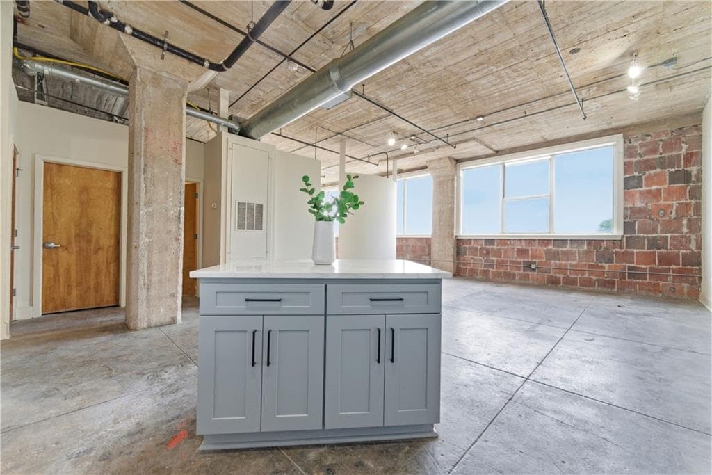 1 bedroom, 1 bathroom, 1,222 sq ft condominium for sale at 505 Whitehall Street 307, Atlanta, GA 30303 — photo 4