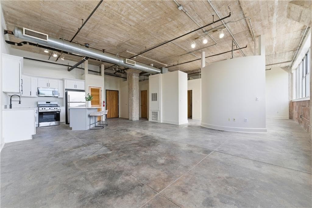 1 bedroom, 1 bathroom, 1,222 sq ft condominium for sale at 505 Whitehall Street 307, Atlanta, GA 30303 — photo 5