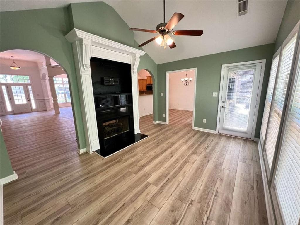 4 bedroom, 4 bathroom, 2,811 sq ft single family residence for sale at 708 York View Drive, Auburn, GA 30011 — photo 7