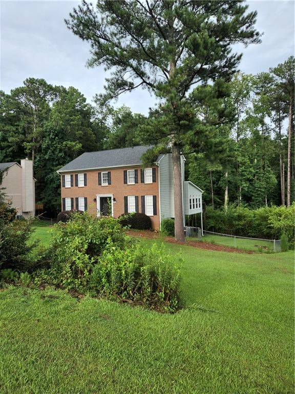 4 bedroom, 3 bathroom, 2,963 sq ft single family residence for sale at 4656 Chimney Rock Drive, Lilburn, GA 30047 — photo 5