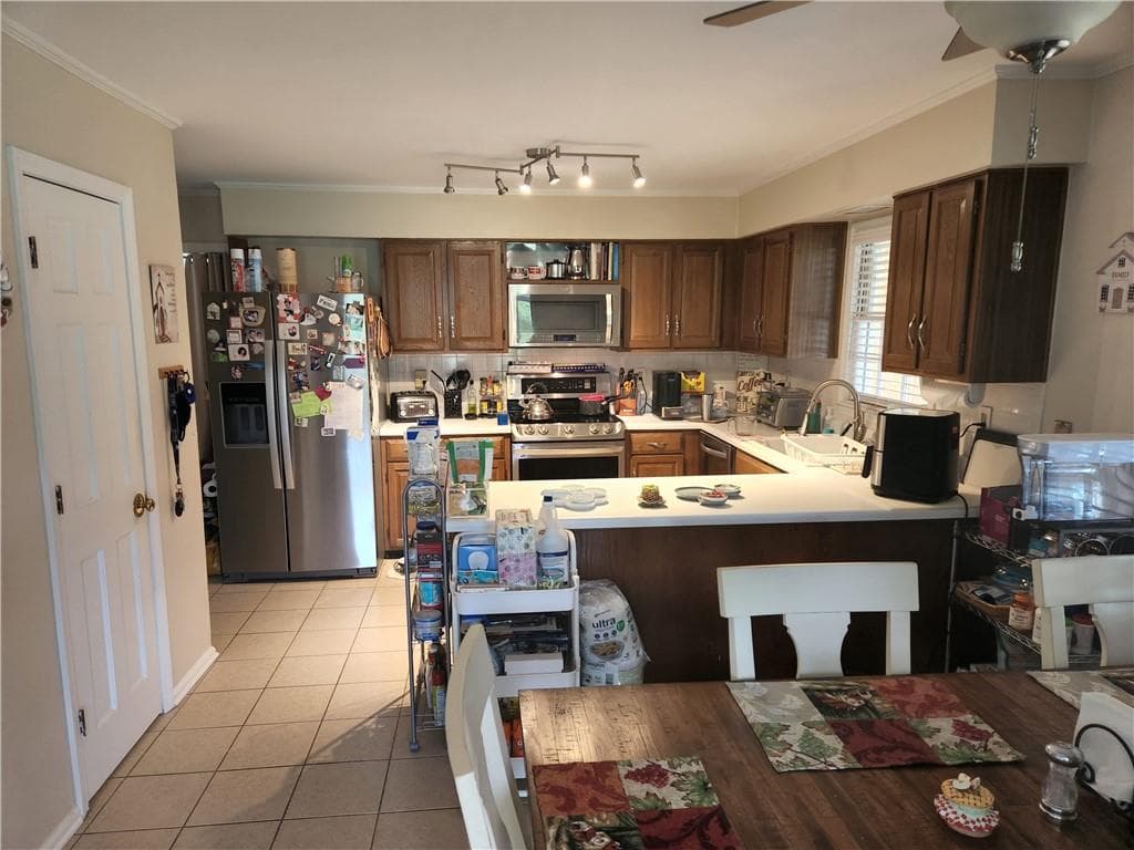 4 bedroom, 3 bathroom, 2,963 sq ft single family residence for sale at 4656 Chimney Rock Drive, Lilburn, GA 30047 — photo 7