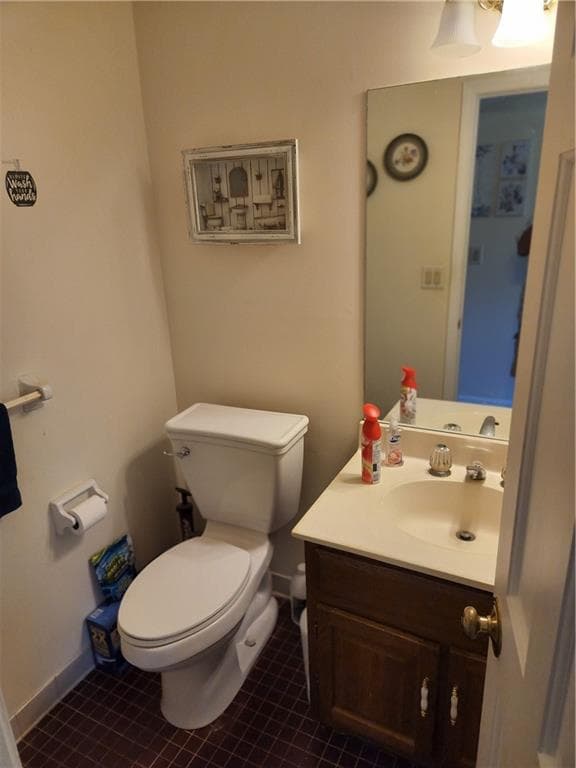 4 bedroom, 3 bathroom, 2,963 sq ft single family residence for sale at 4656 Chimney Rock Drive, Lilburn, GA 30047 — photo 9