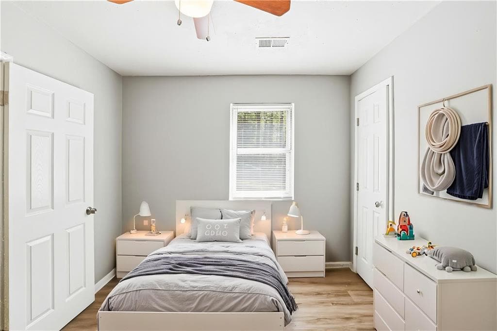 3 bedroom, 1 bathroom, 950 sq ft single family residence for sale at 5575 Oglesby Road, Atlanta, GA 30349 — photo 5