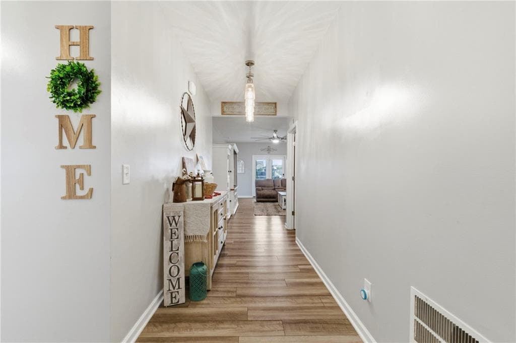 4 bedroom, 3 bathroom, 2,200 sq ft single family residence for sale at 161 Verona Drive, Cartersville, GA 30120 — photo 8