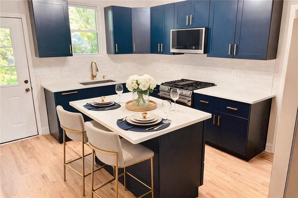 3 bedroom, 2 bathroom, 1,332 sq ft single family residence for sale at 843 Beechwood Avenue, Atlanta, GA 30310 — photo 2
