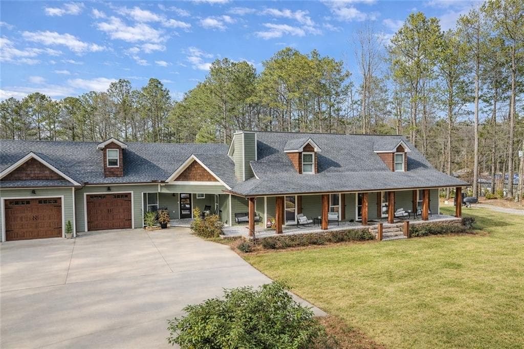 6 bedroom, 6 bathroom, 4,643 sq ft single family residence for sale at 5155 Donald Drive, Loganville, GA 30052 — photo 7