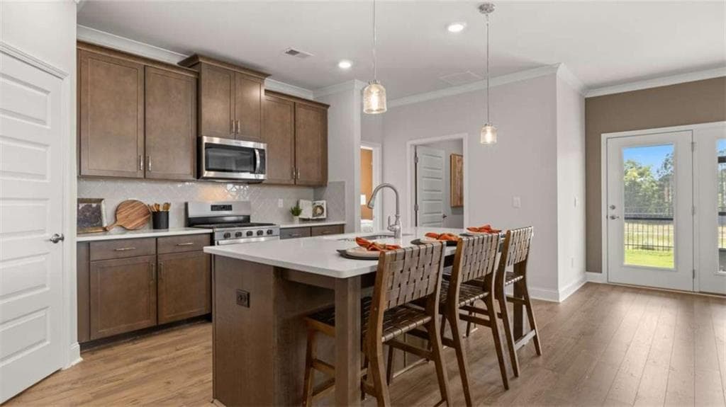 3 bedroom, 3 bathroom, 2,512 sq ft single family residence for sale at 212 Parnassus Road, Locust Grove, GA 30248 — photo 3