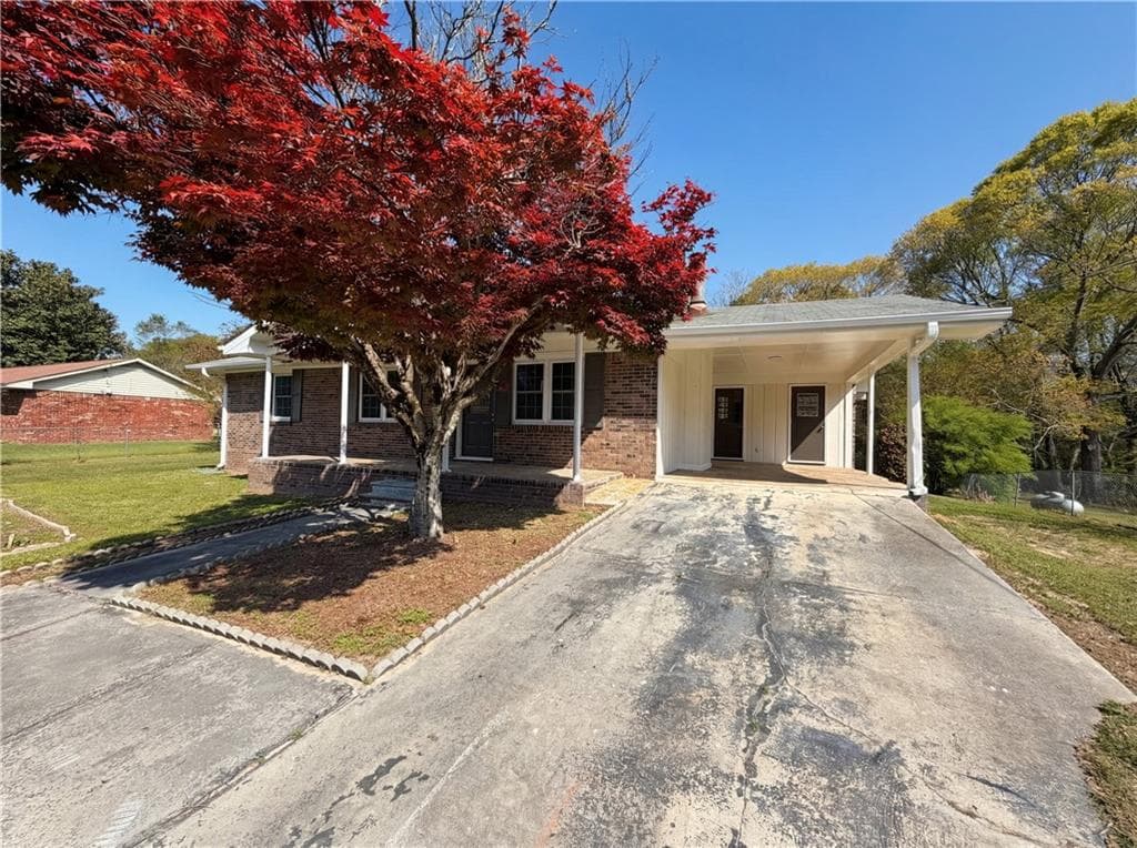 3 bedroom, 2 bathroom, 1,203 sq ft single family residence for sale at 1847 Mccollum Road, Conyers, GA 30094 — photo 2