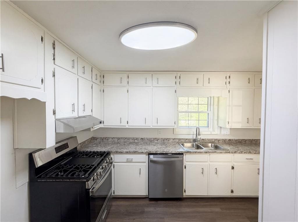 3 bedroom, 2 bathroom, 1,203 sq ft single family residence for sale at 1847 Mccollum Road, Conyers, GA 30094 — photo 7