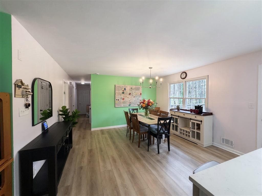 3 bedroom, 2 bathroom, 1,480 sq ft single family residence for sale at 2448 Hillboro Circle, Marietta, GA 30064 — photo 8