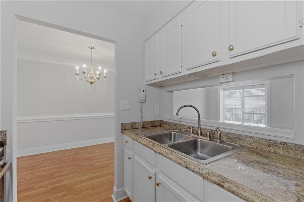 2 bedroom, 2 bathroom condominium for rent at 300 Johnson Ferry Road B915, Sandy Springs, GA 30328 for $3,631 a month — photo 7
