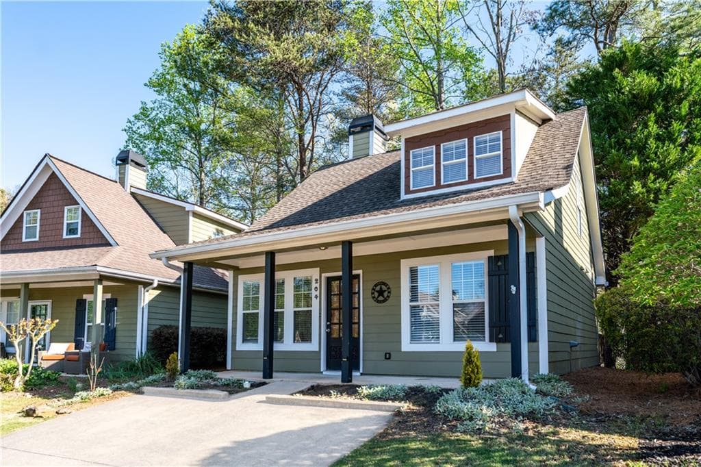 3 bedroom, 1 bathroom, 1,052 sq ft single family residence for sale at 204 Lakeside Drive, Waleska, GA 30183 — photo 3