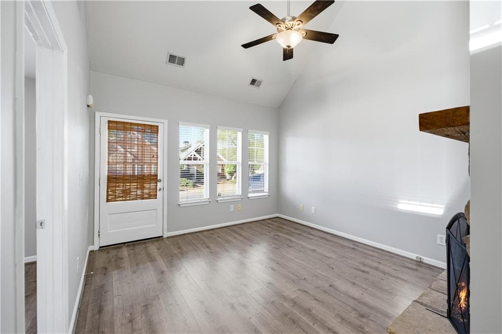 3 bedroom, 1 bathroom, 1,052 sq ft single family residence for sale at 204 Lakeside Drive, Waleska, GA 30183 — photo 8