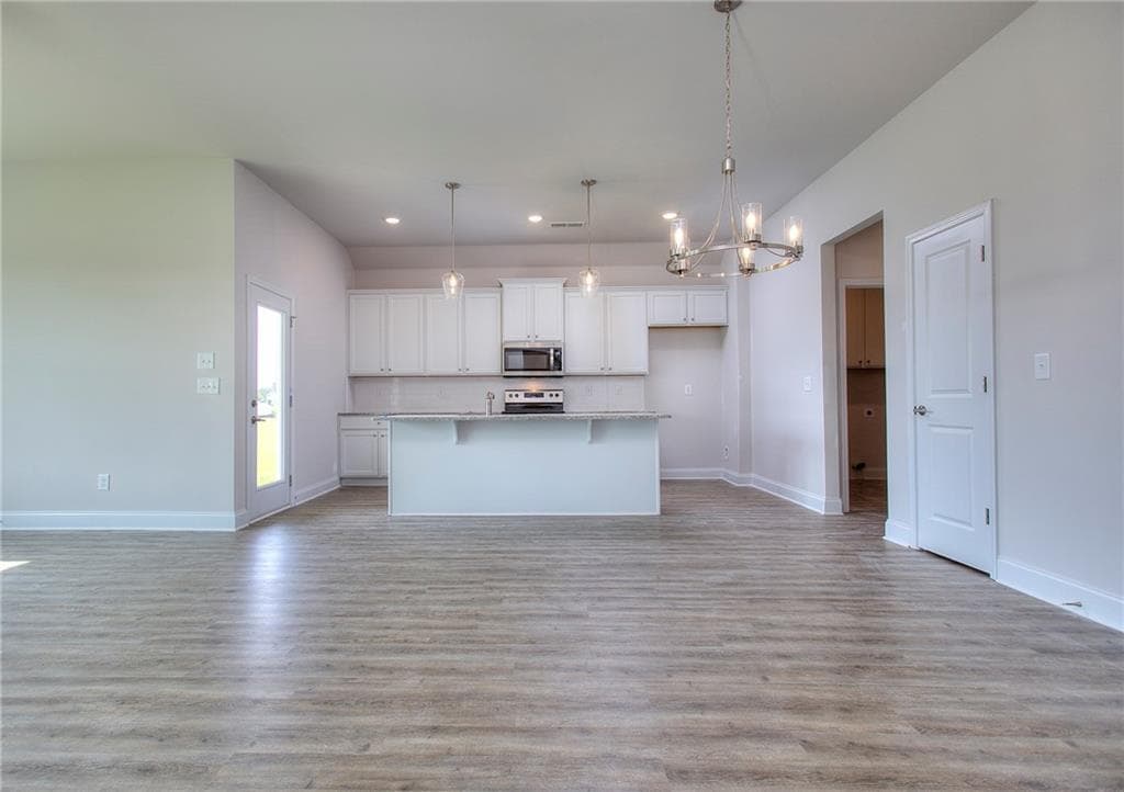 3 bedroom, 3 bathroom, 1,683 sq ft single family residence for sale at 139 Swallowtail Lane, Homer, GA 30547 — photo 8