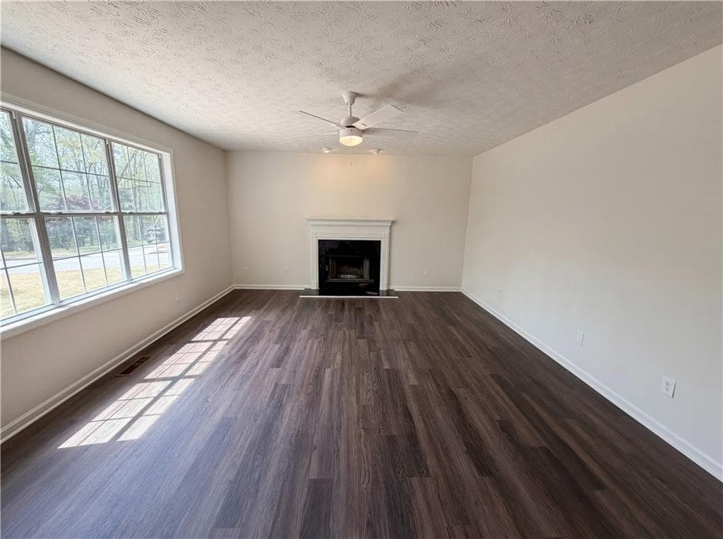 4 bedroom, 3 bathroom, 2,573 sq ft single family residence for sale at 3001 Garland Way, Conyers, GA 30094 — photo 3