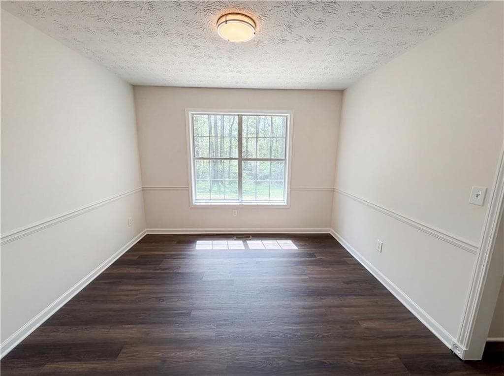 4 bedroom, 3 bathroom, 2,573 sq ft single family residence for sale at 3001 Garland Way, Conyers, GA 30094 — photo 10