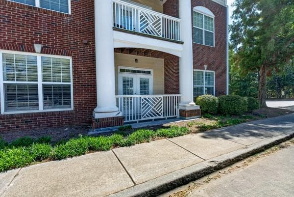2 bedroom, 2 bathroom, 1,253 sq ft condominium for sale at 1965 Nocturne Drive 1102, Alpharetta, GA 30009 — photo 7