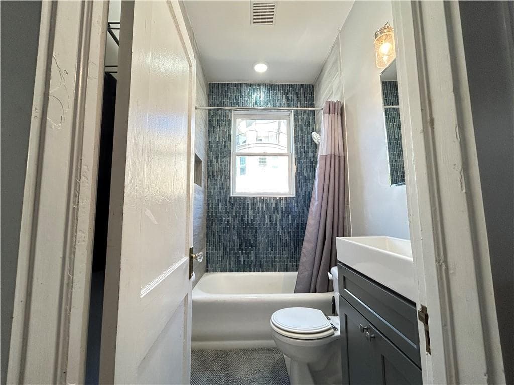 2 bedroom, 1 bathroom, 965 sq ft condominium for sale at 1015 Piedmont Avenue A3, Atlanta, GA 30309 — photo 8