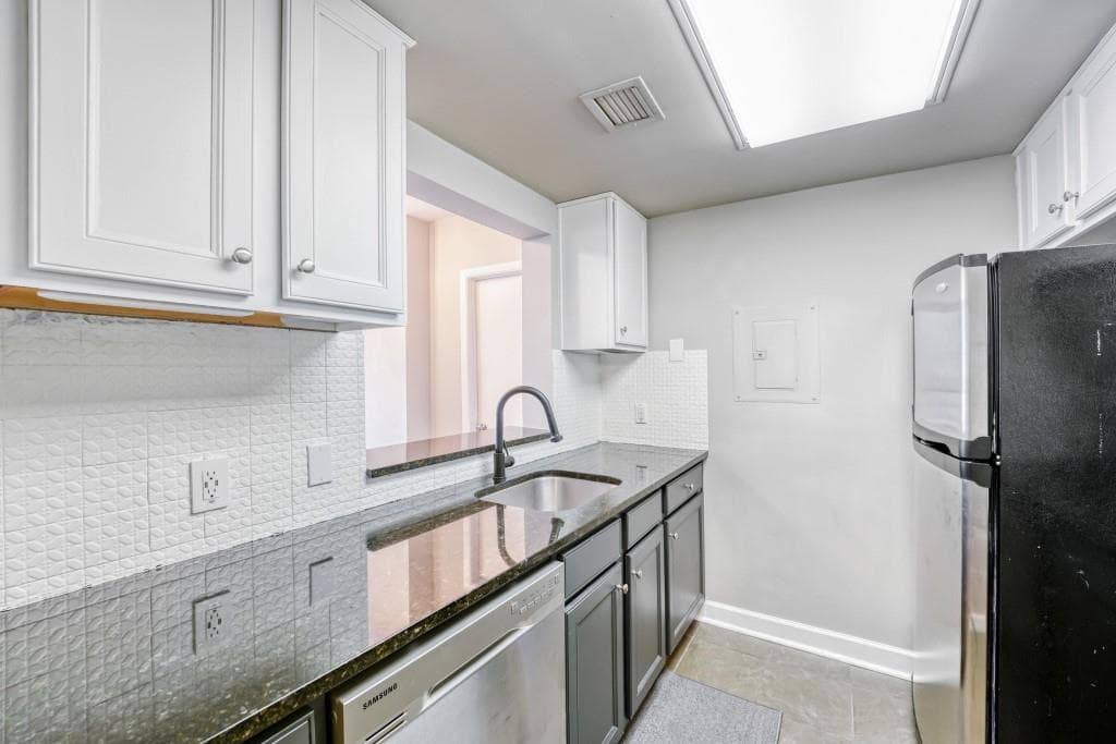 1 bedroom, 1 bathroom, 772 sq ft condominium for sale at 1280 W Peachtree Street 3312, Atlanta, GA 30309 — photo 3