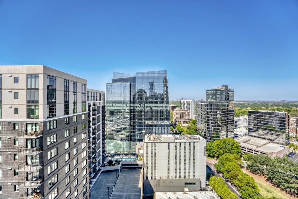 1 bedroom, 1 bathroom, 772 sq ft condominium for sale at 1280 W Peachtree Street 3312, Atlanta, GA 30309 — photo 9
