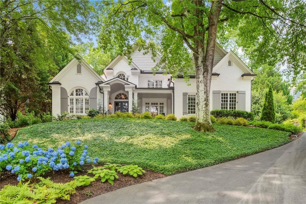 4 bedroom, 5 bathroom, 3,090 sq ft single family residence for sale at 885 Carlton Ridge, Atlanta, GA 30342 — photo 1 of 86